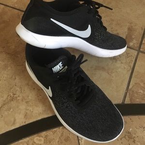 nike flex contact running shoes womens